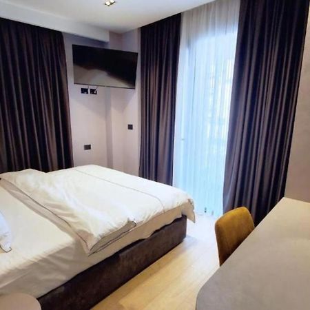 Starlight Hotel Tiranë Ngoại thất bức ảnh
