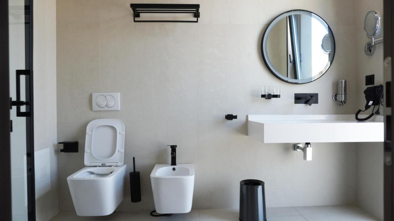 Starlight Hotel Tiranë Ngoại thất bức ảnh