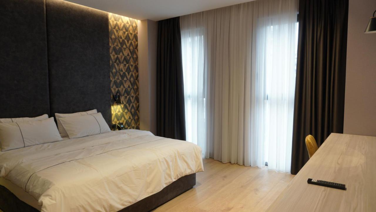 Starlight Hotel Tiranë Ngoại thất bức ảnh