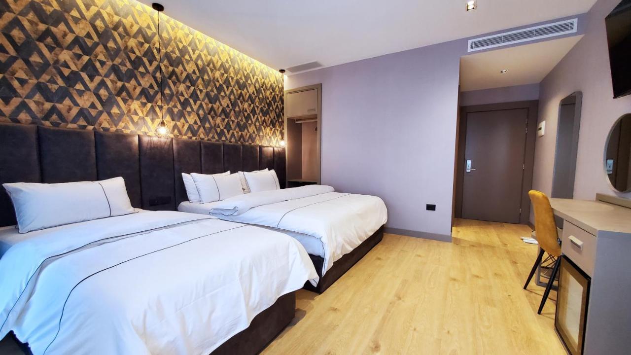 Starlight Hotel Tiranë Ngoại thất bức ảnh