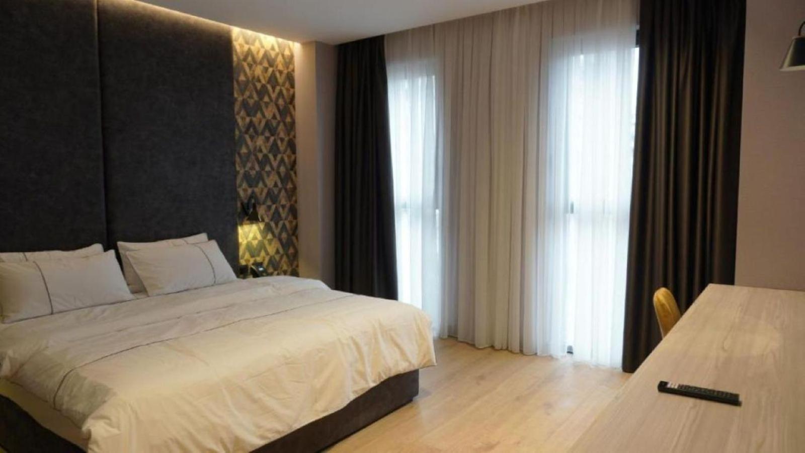 Starlight Hotel Tiranë Ngoại thất bức ảnh