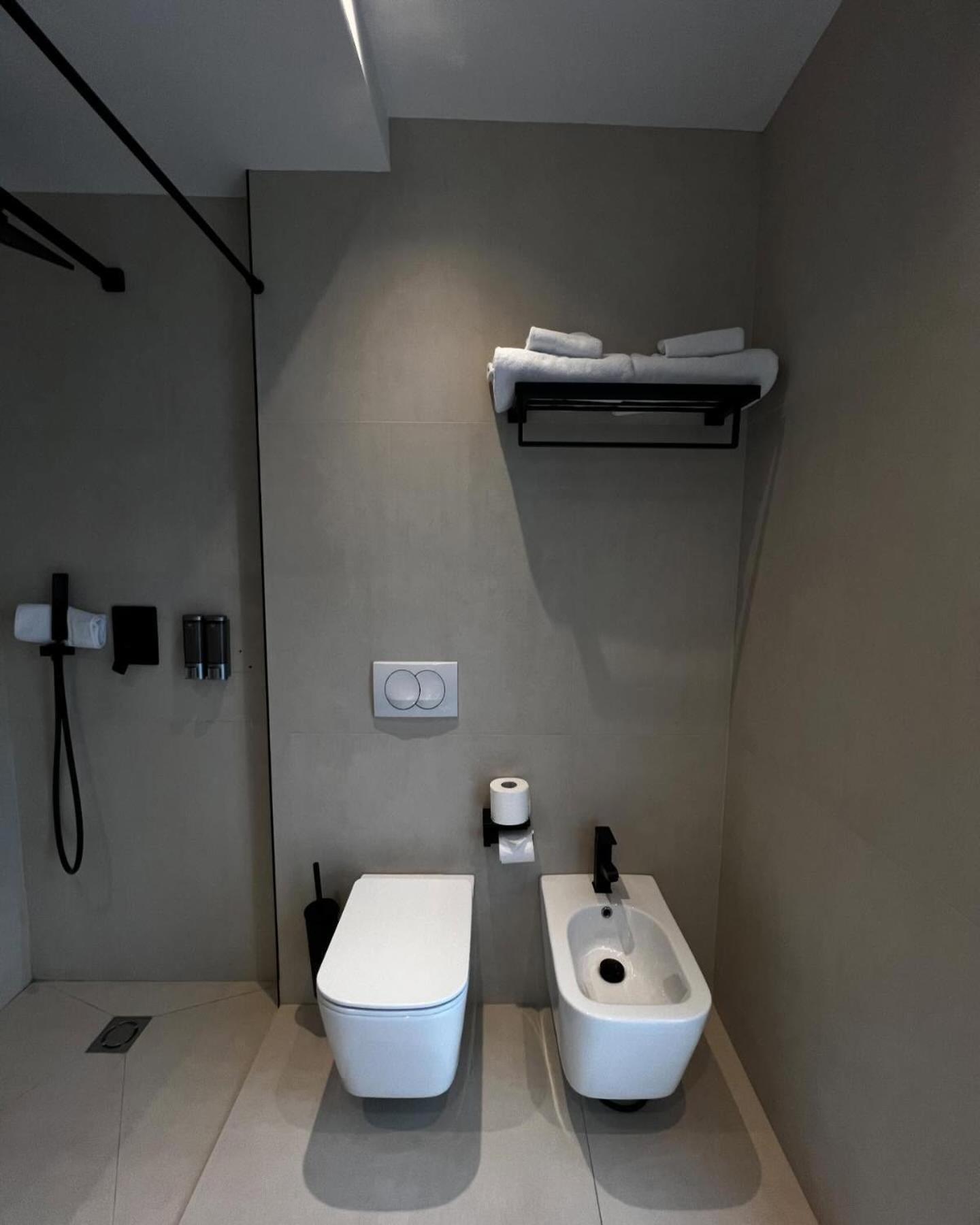 Starlight Hotel Tiranë Ngoại thất bức ảnh