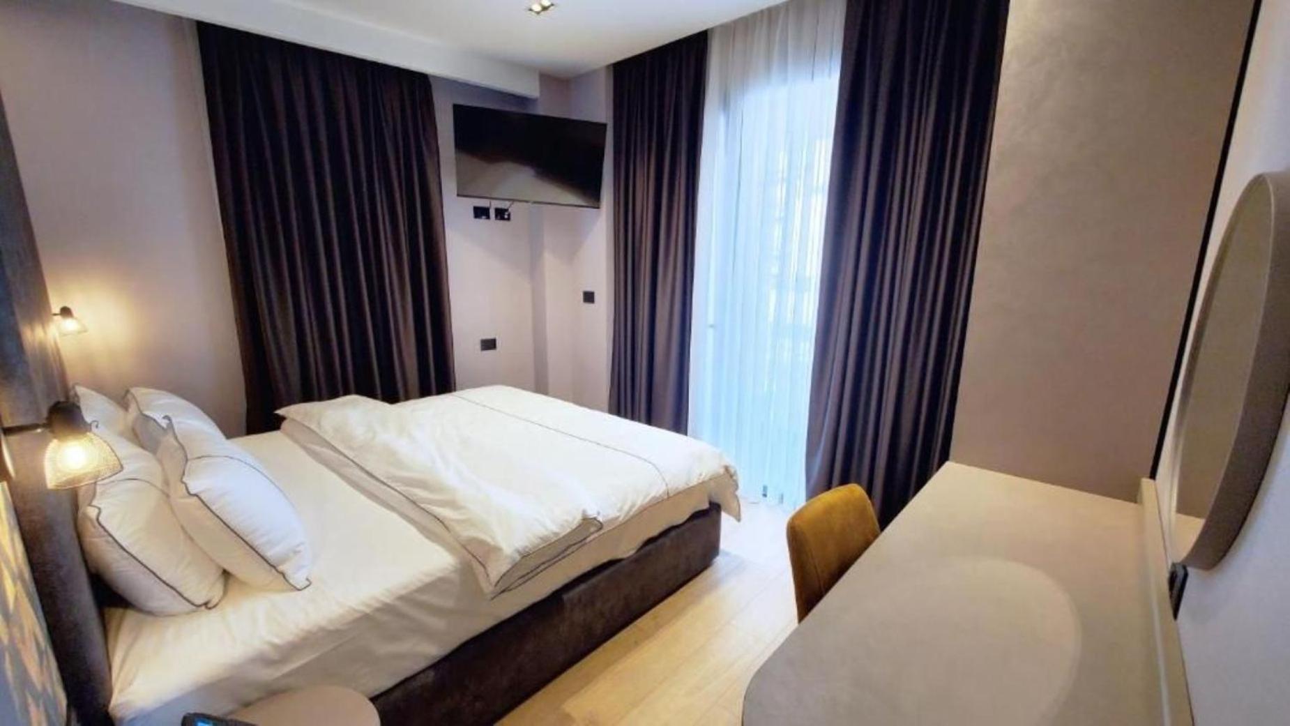 Starlight Hotel Tiranë Ngoại thất bức ảnh